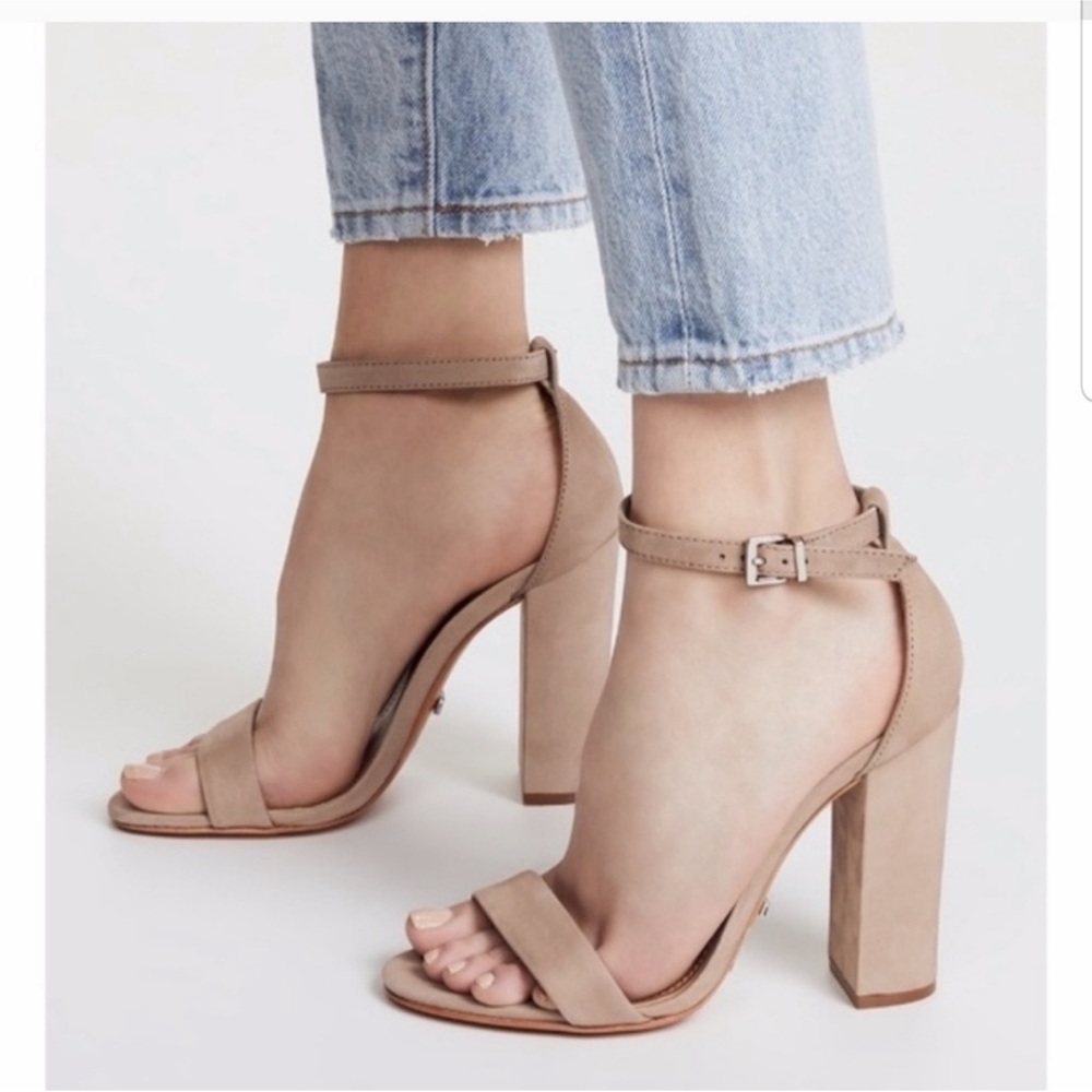 Good condition schutz Enida sandal size 8.5